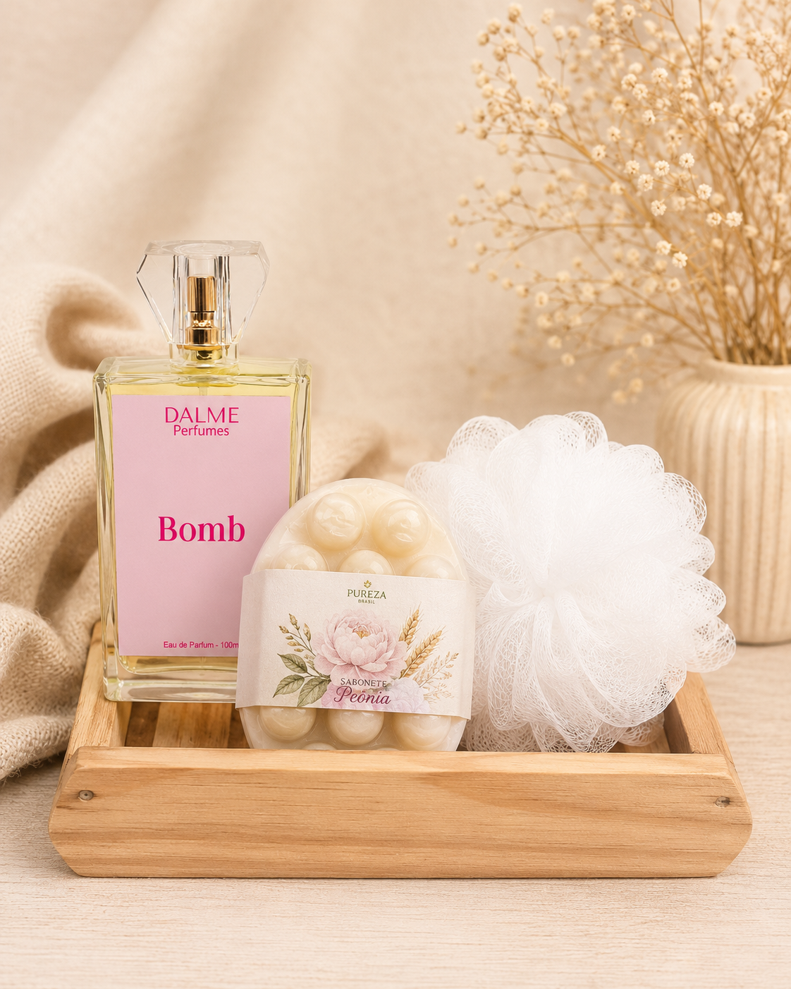 Kit Perfumes , sabonete, bucha e suporte de madeira